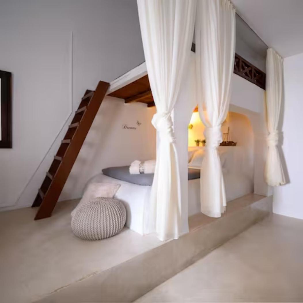 On An Island Suites & Apartments - Fira Εξωτερικό φωτογραφία
